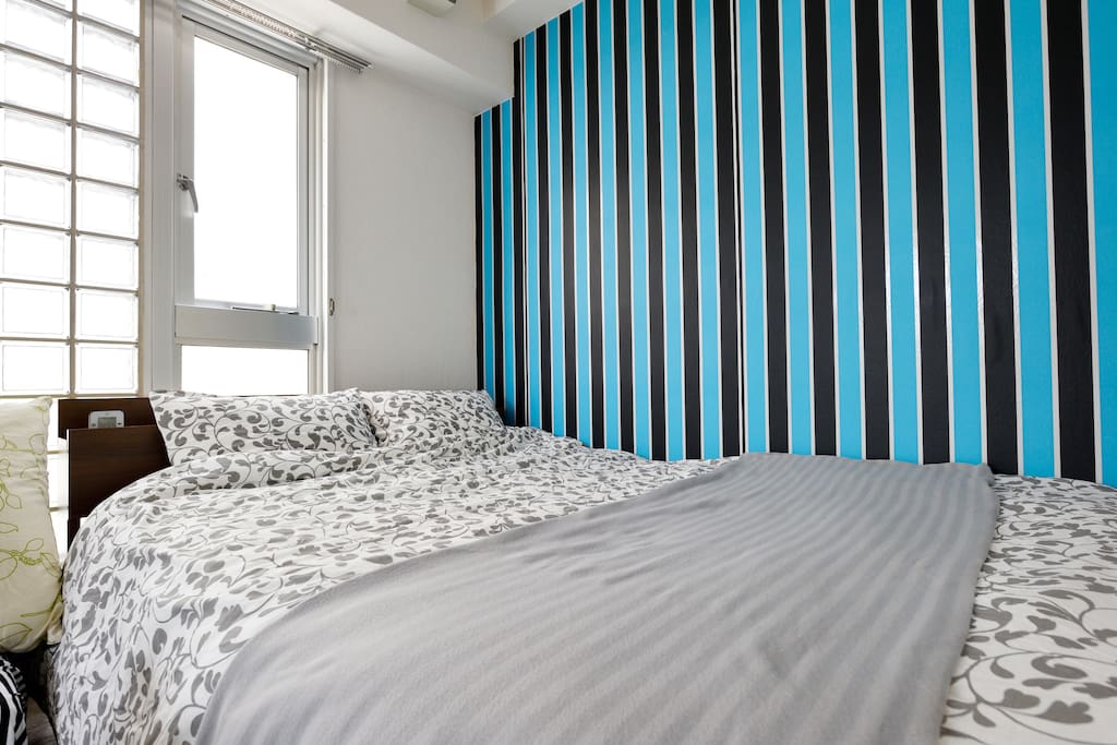 Double bed
140×200size