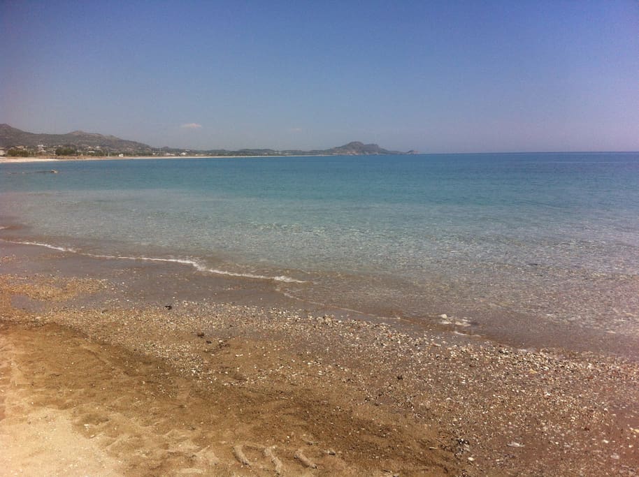 La plage de Kolymbia se trouve sur le bord de mer d'Afandou beach, une de plus belle plage de Rhodes...