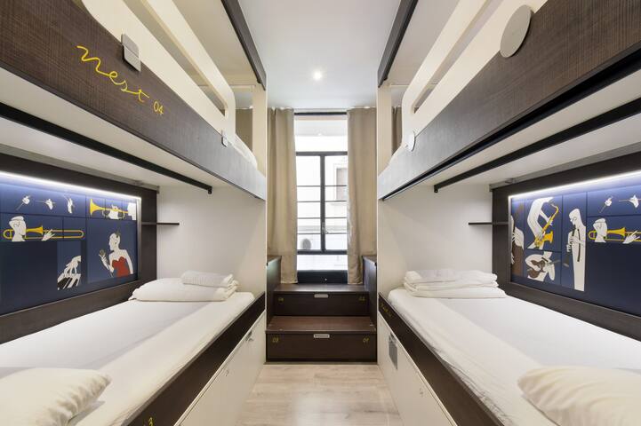 Free Hostels Barcelona managed Airbnb listing 2