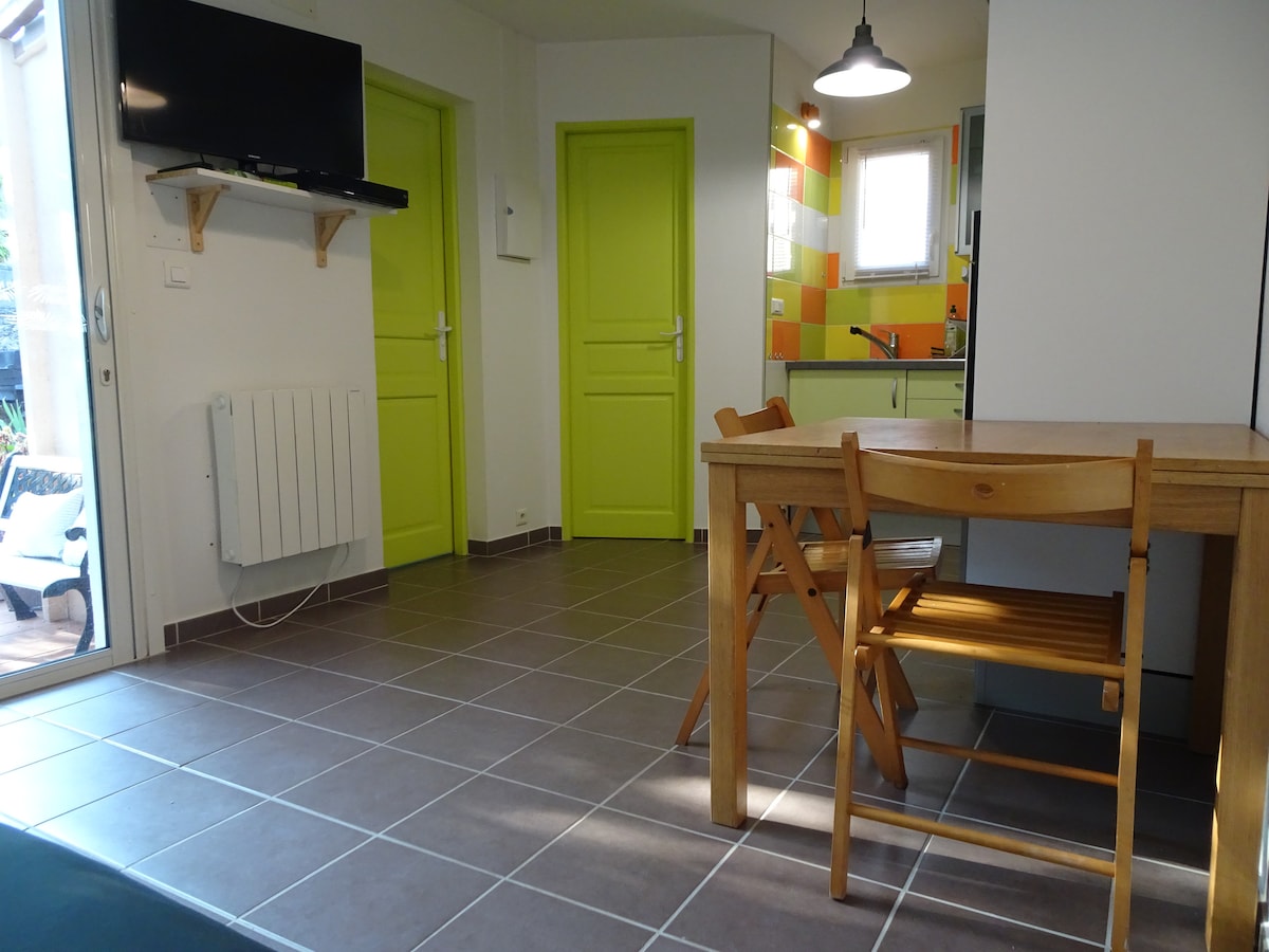 Airbnb con migliori performance: 1 bedroom house - 10 mn from the train station a Toulon