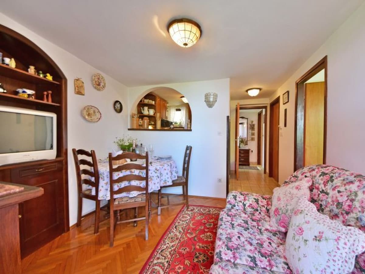 Sala de estar y comedor