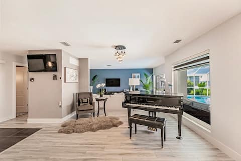 Luxury modern waterfront 4BR/3.5BA pool beach