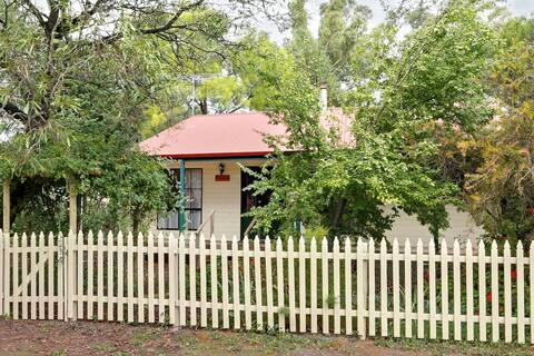 Auburn Hideaway