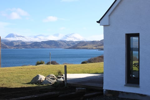Macmharais Beag with spectacular coastal views