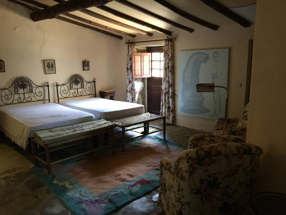 Twin room 2