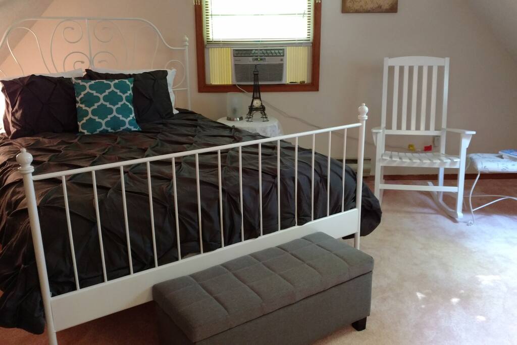 Master Bedroom 1, Queen bed; Porta-crib also available