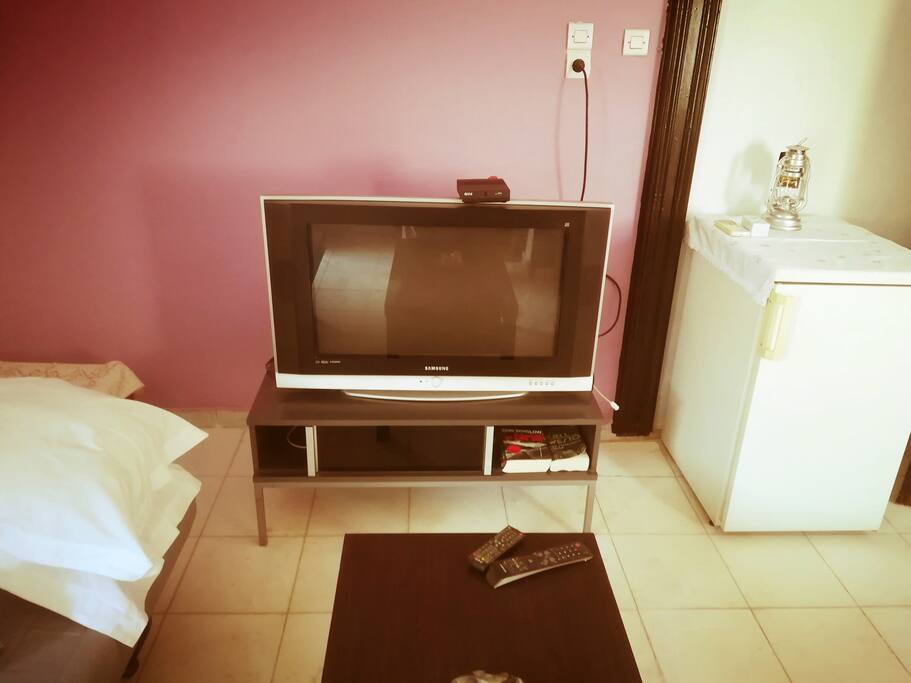 tv τηλεόραση ψυγείο
