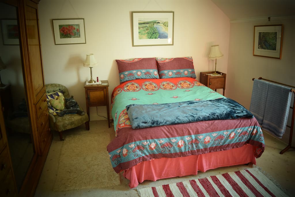 Guest Bed (King-size)