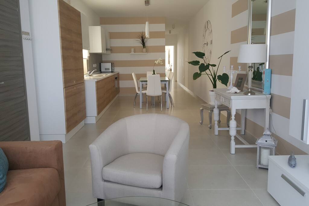 Living/kitchen
