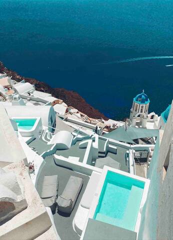 Santorini blue, caldera views, private pool gallery image 5