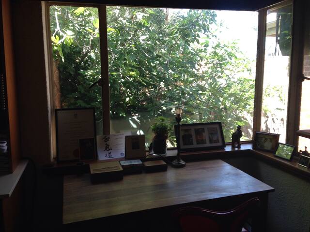 Northcote Family Home Melbourne Close to MCG/City gallery image 3