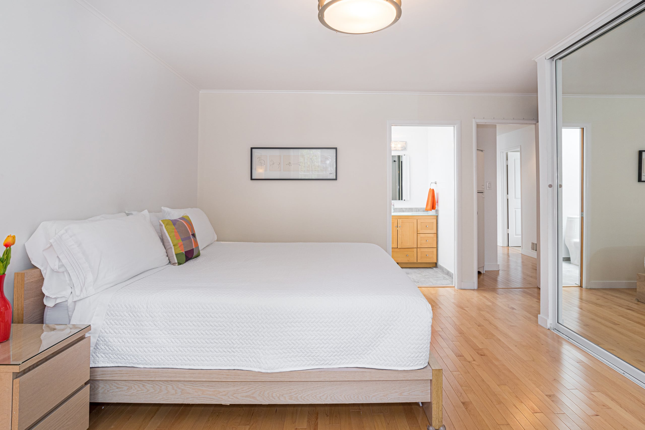 Home in San Francisco · ★5.0 · 2 bedrooms · 2 beds · 2 private baths - Image 27