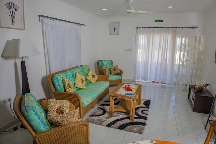 Cotton Rose Self Catering - Victoria