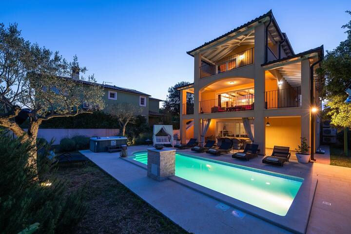 Travel In managed Airbnb listing 2