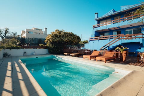GREAT OCEANFRONT HOUSE - FOR 11 PEOPLE