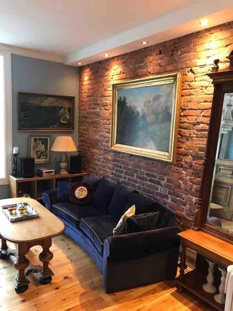 Popular Airbnb listing: Old Town flat, in historical center of Ålesund in Møre Og Romsdal