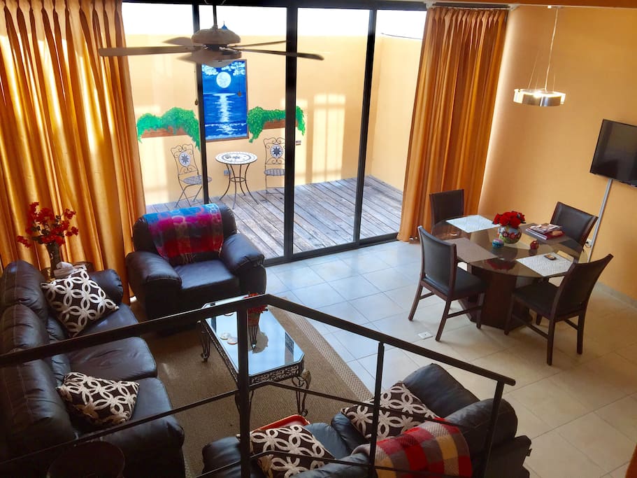 Living area & eating area