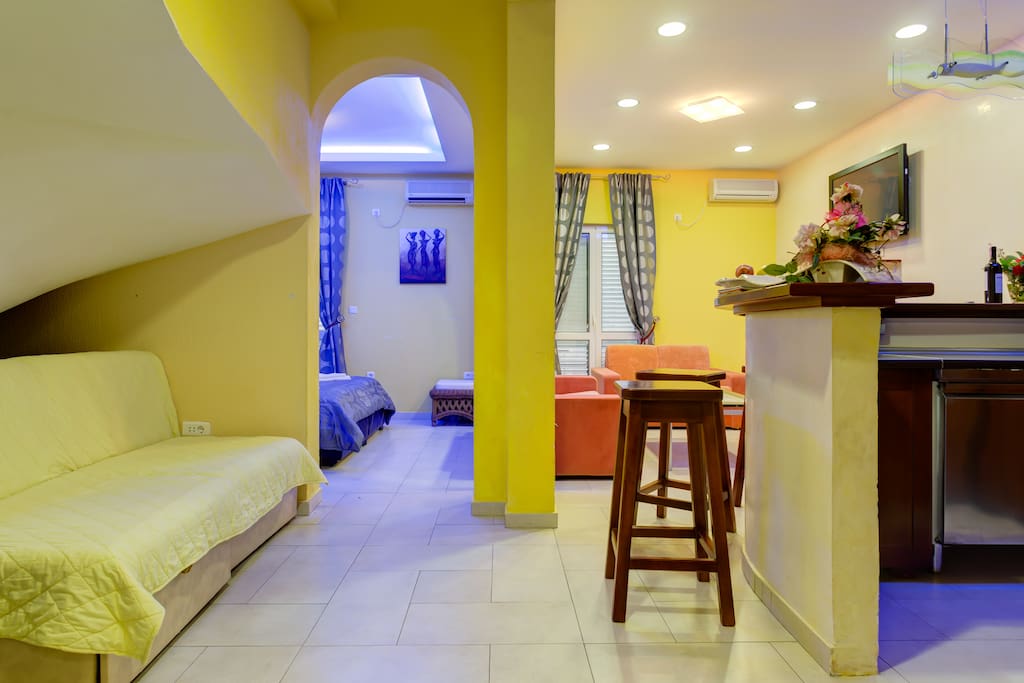 Beautifully decorated apartment in which you can comfortably accommodate 4 people.