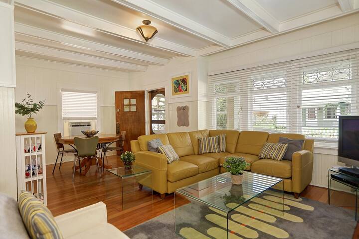 Wonderful Home in Beautiful Venice ☼ Extended Stay gallery image 2