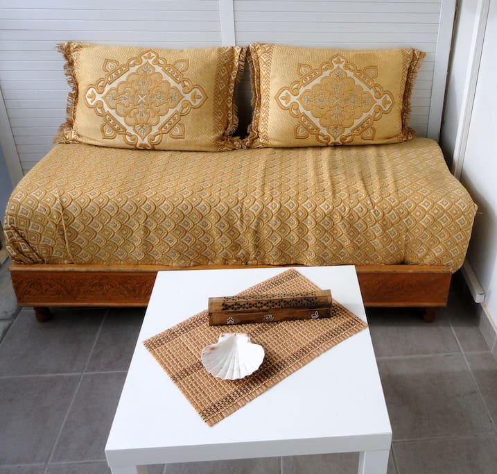 Sofá Marroquí en la terraza/Marroquian chill out sofa on the terrace