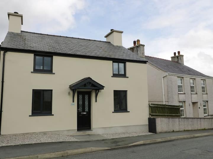 Caernarfon Holiday Rentals & Homes Wales, United Kingdom Airbnb