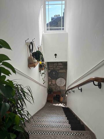 Delightful Double-upper Villa in Morningside gallery image 5