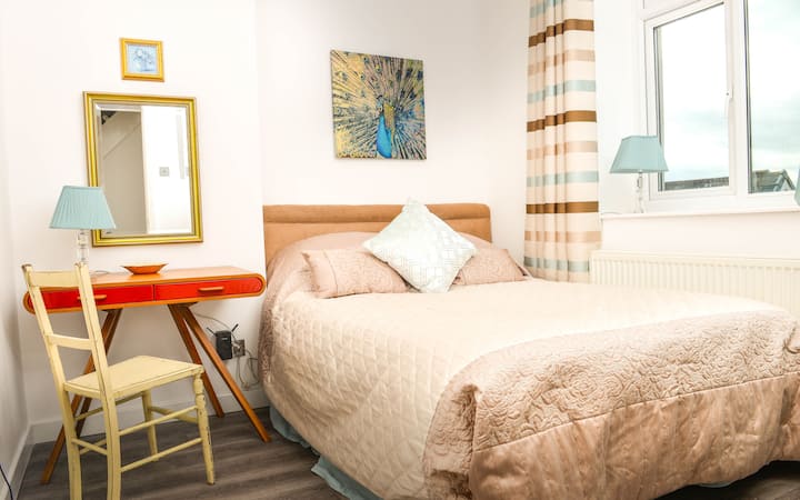 一楼2号卧室（ 1张双人床）