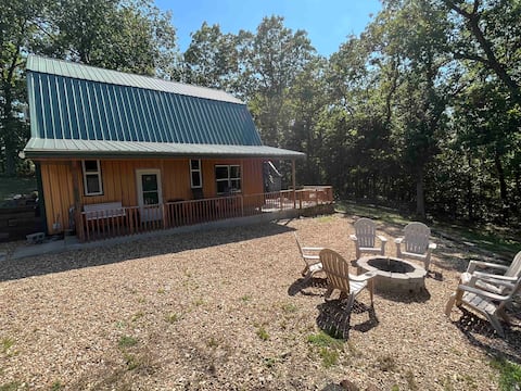 Cabin at the Cove