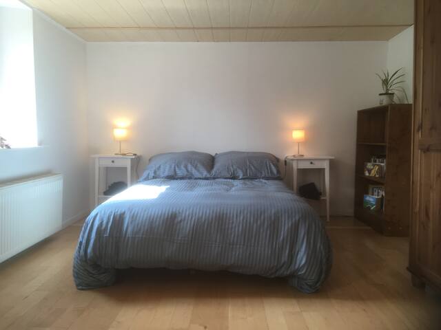 Large room with Breakfast by Mullerthal.