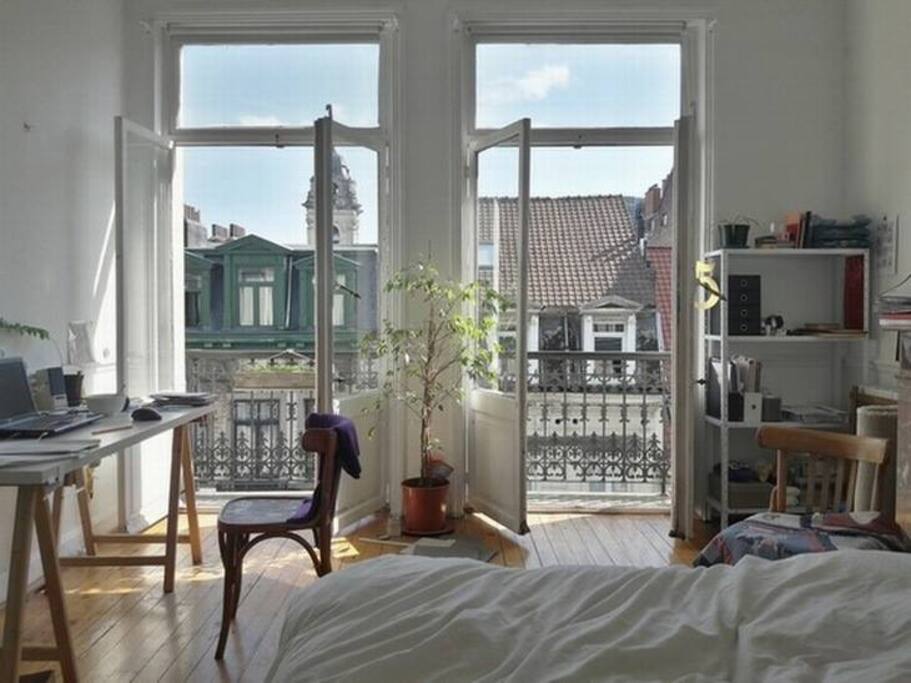 Room in front of the apartment