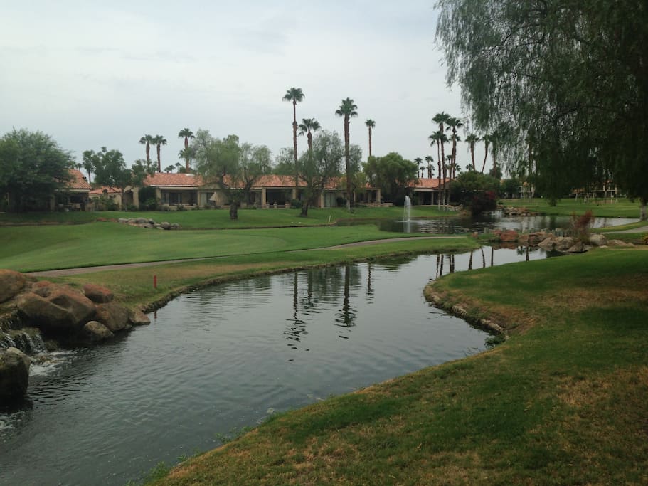 Palm Valley Country Club and Golf Course