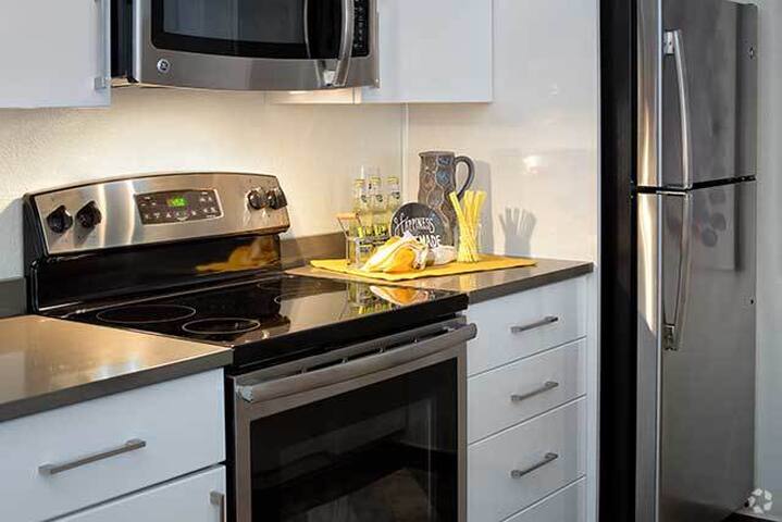 Beautiful townhouse downtown Sunnyvale gallery image 4