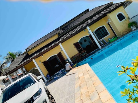 Beachfront house with pool for up to 22 people