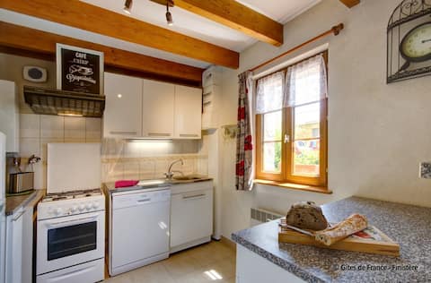 Top performing Airbnb: Gite Ty Dousik in Telgruc Sur Mer