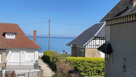 House 50 meters from the sea Garden 4 bedrooms 2 bathrooms