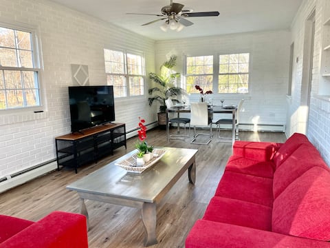 Modern Home Near Washington DC MGM National Harbor