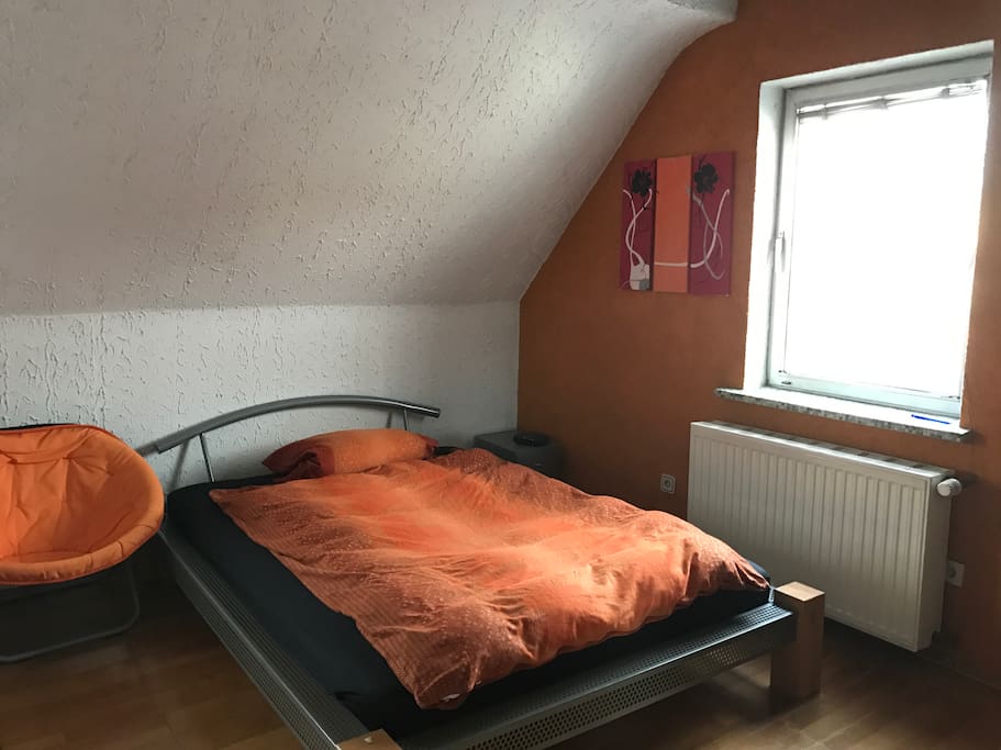 Schlafzimmer 2 (1 Stock)