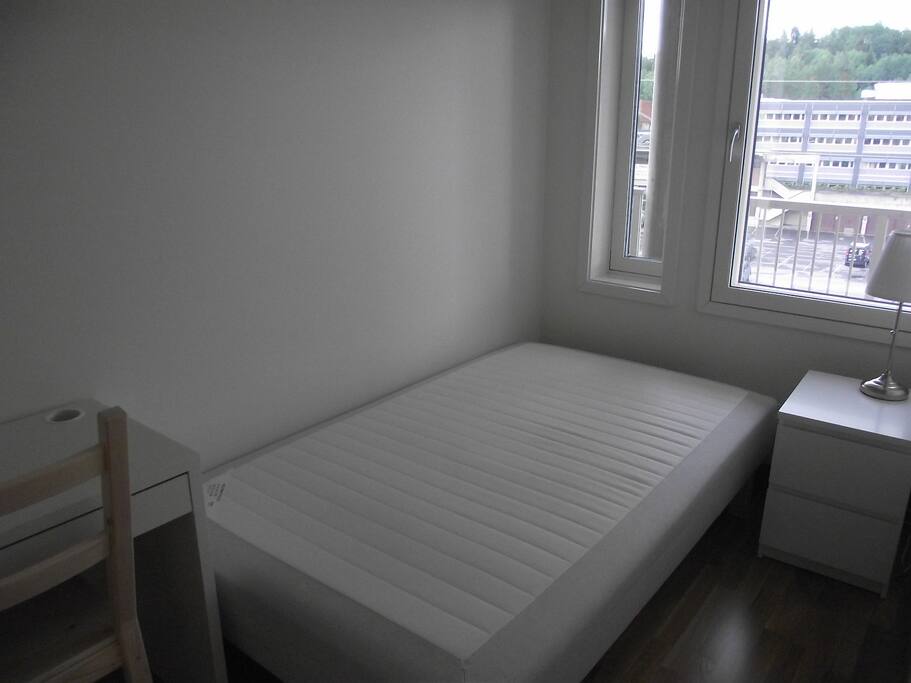Bed is 120x200