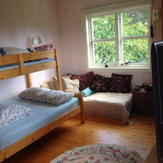 Children bedroom 1 ,3 beds