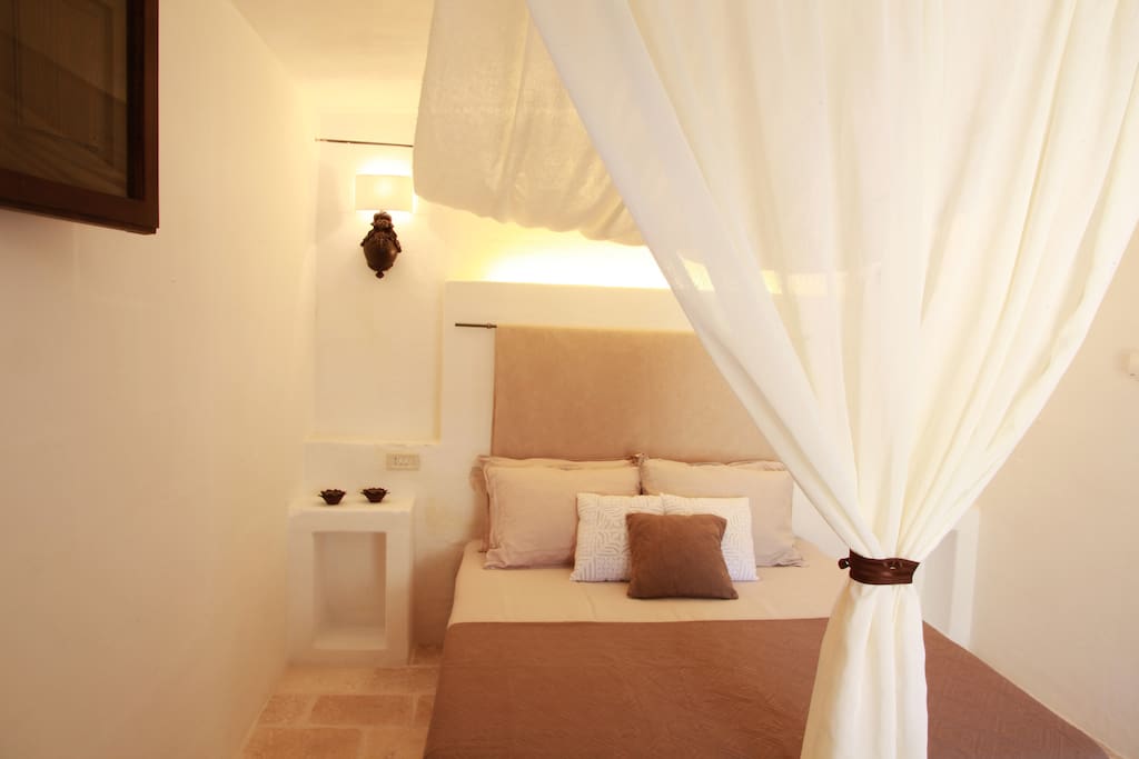 Carob bedroom