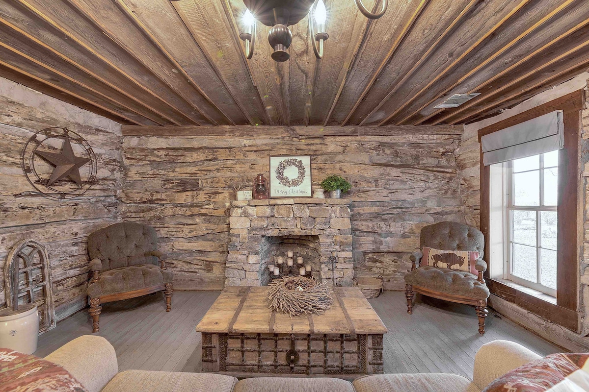 Popular Airbnb listing: Cozy 1800’s Hill Country Casita in Lakeway