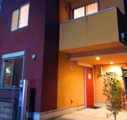 3 minute walk from Shinjuku and Shin-Okubo、120㎡ gallery image 2