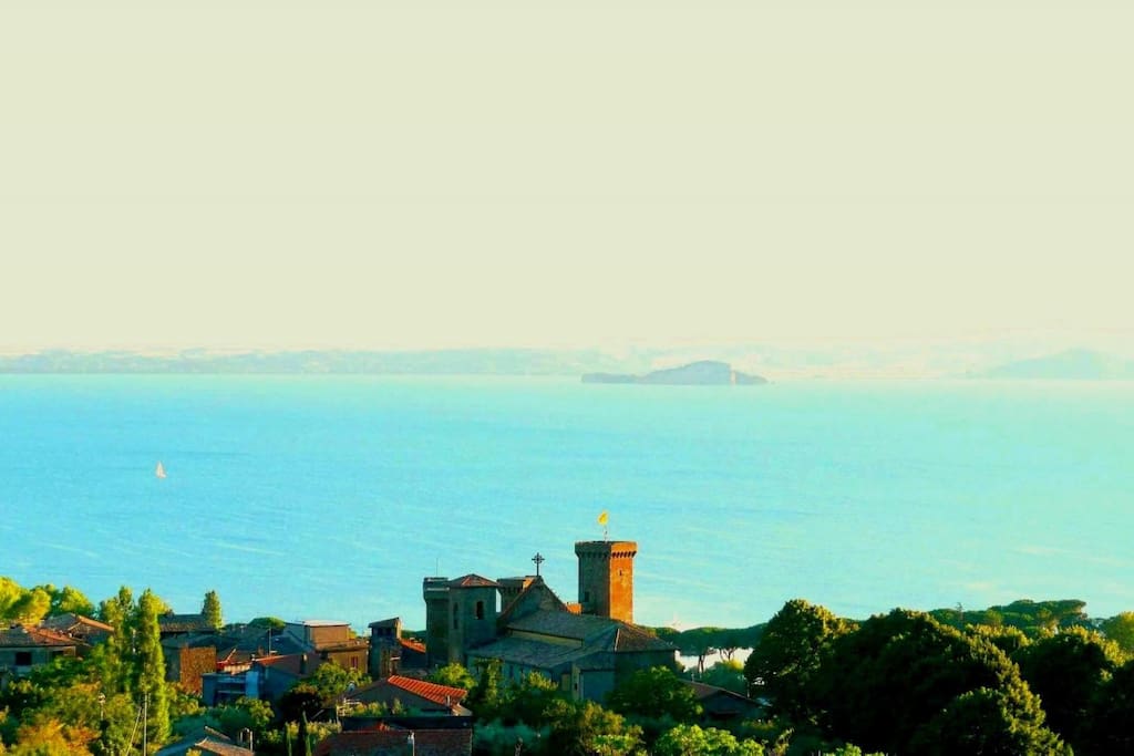 Il lago al tramonto