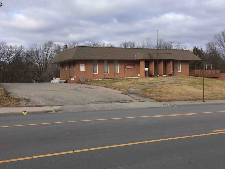 Cozy room 1 Dome houses for Rent in Emporia, Kansas, United States