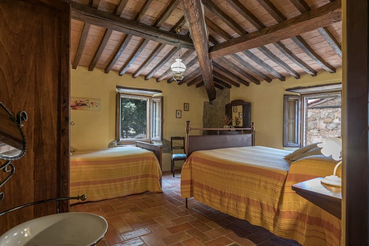 საძინებელი - კამერა