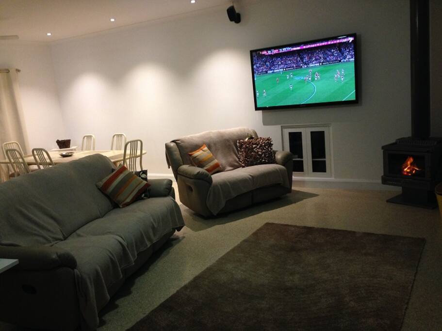 Lounge for 9