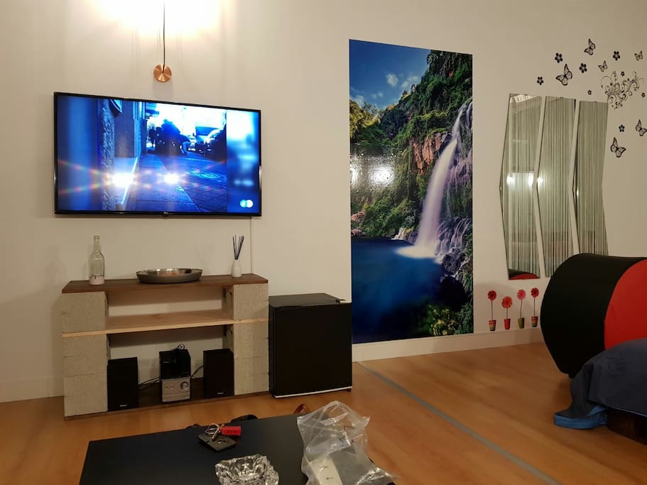 television 50 wifi,netflix, minicadena