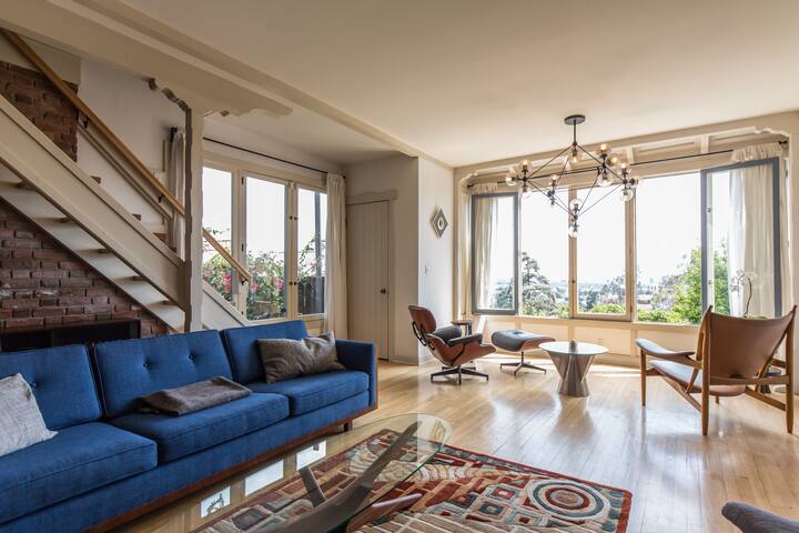 HOLLYWOOD HOUSE – Epic VIEWS – Private in HILLS