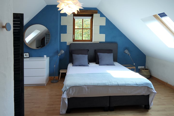 Сина соба на горниот кат