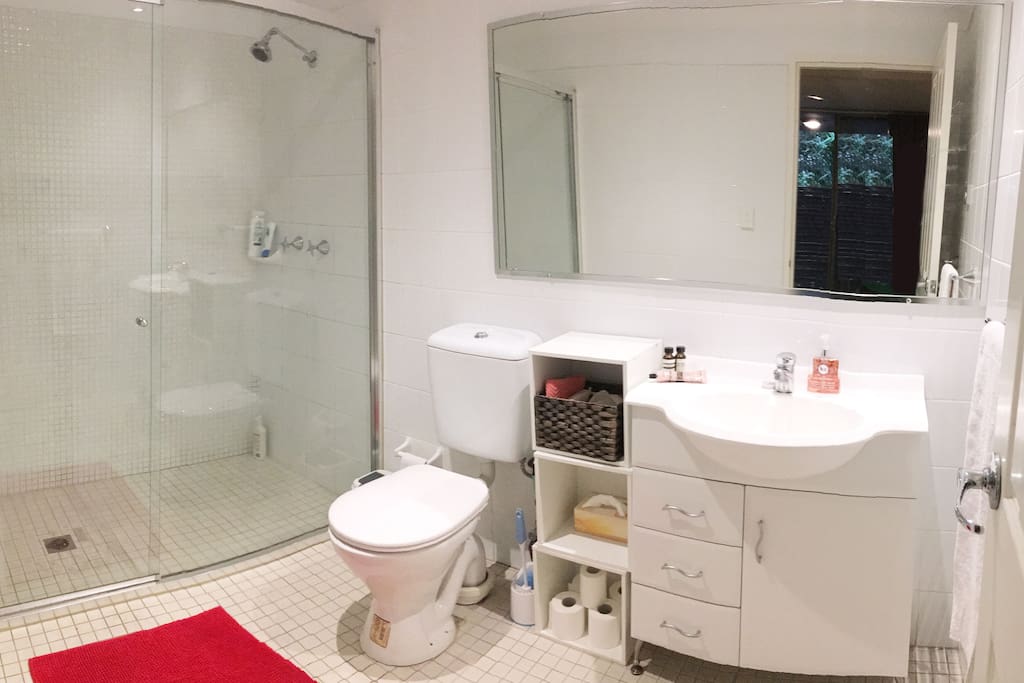 Ensuite bathroom in Bedroom 1